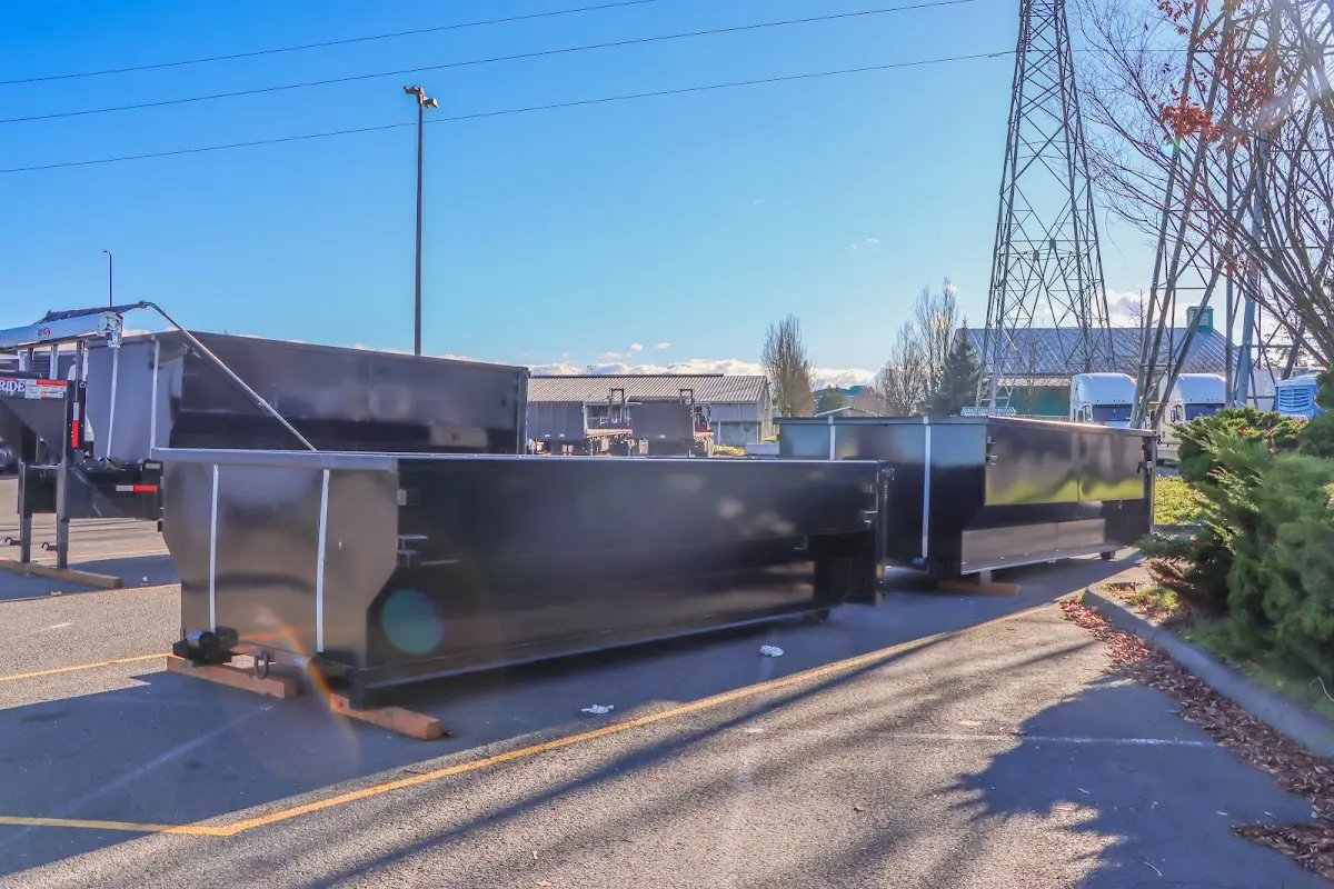 Professional dumpster rental and junk removal service in Oak Point